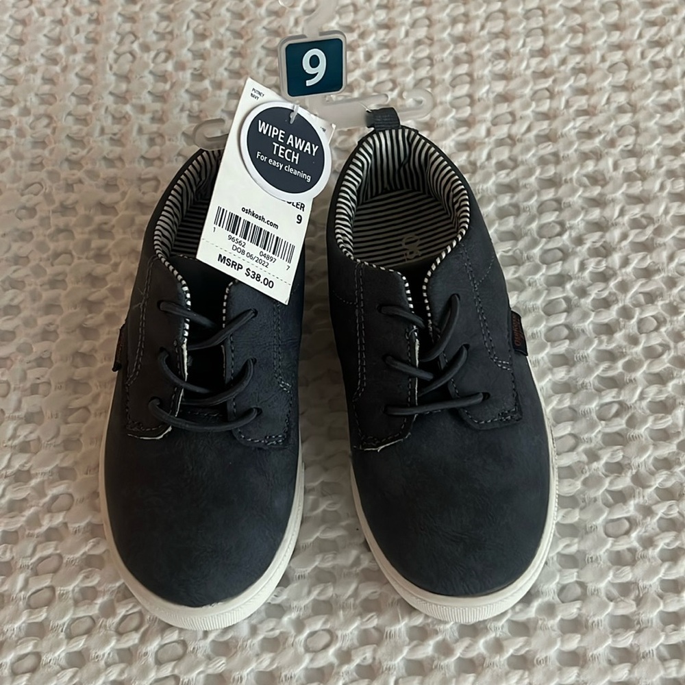 OshKosh B’gosh, slip-on